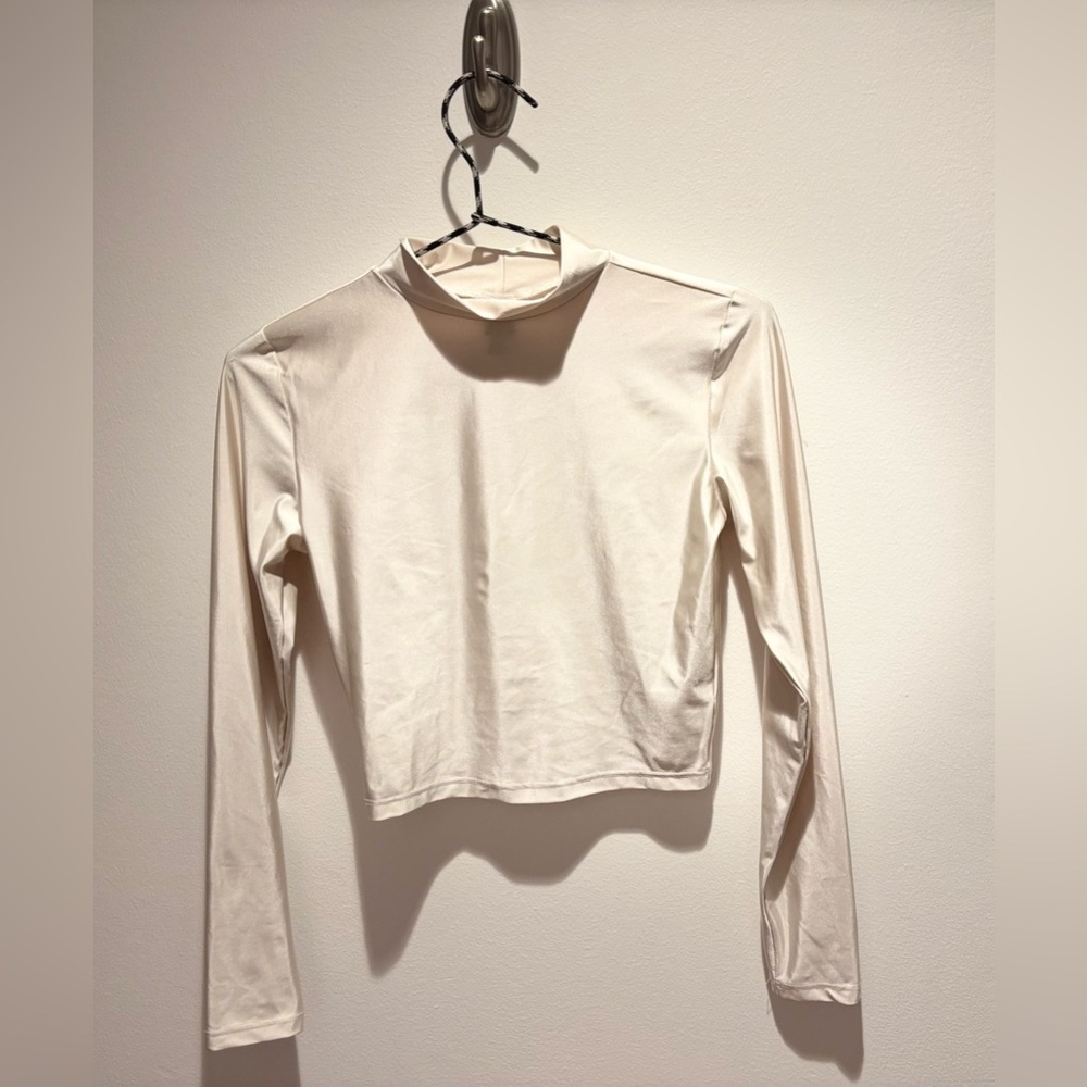 Metallic Cream Colored Bodycon Cropped Mockneck